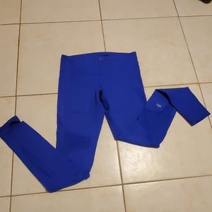 Alo yoga Coast leggings Sz M